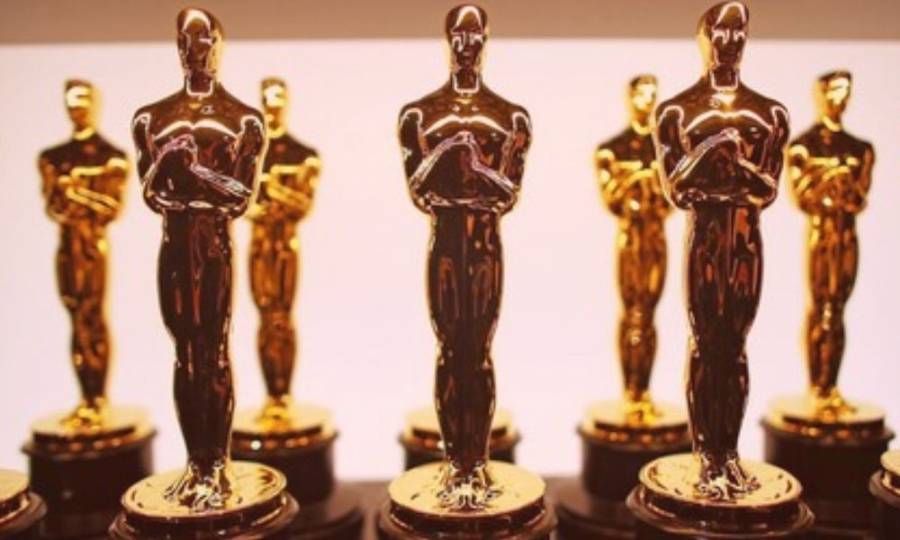 TODOS LOS LOOK DE LOS PREMIOS OSCAR 2022